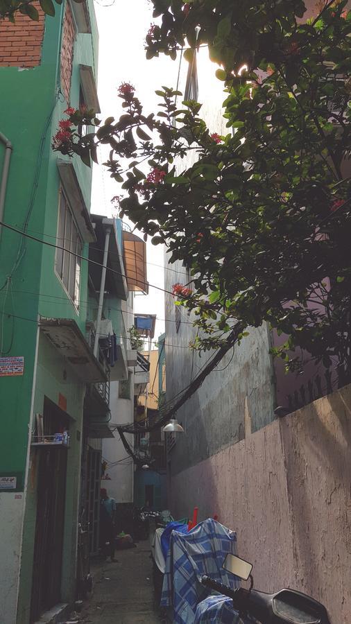 Homestay J-house Do Quang Dau Ho Chi Minh City