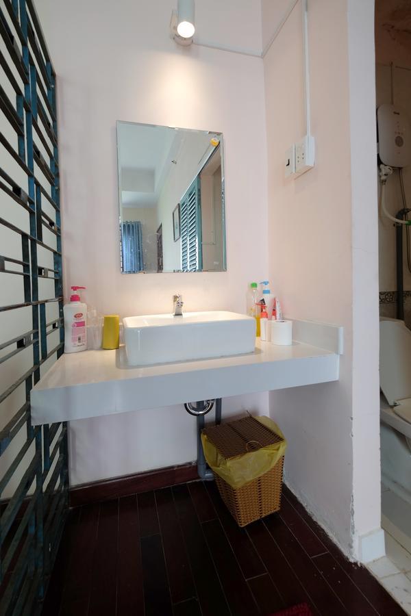 Homestay J-house Do Quang Dau *
